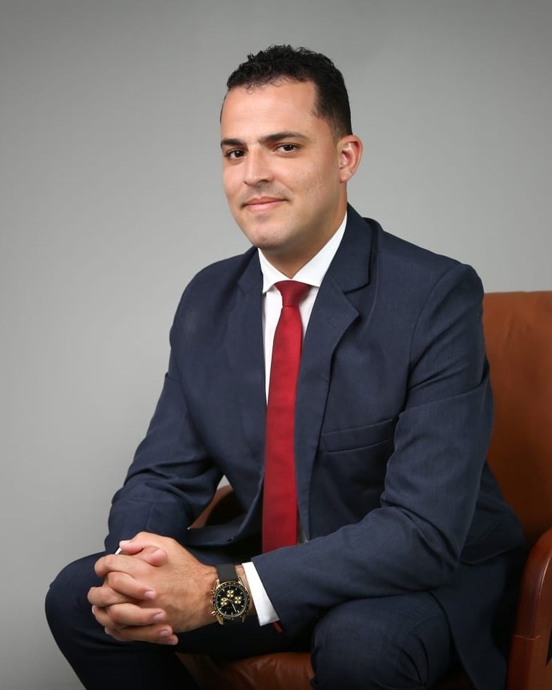 Dr. Eduardo Nedeff